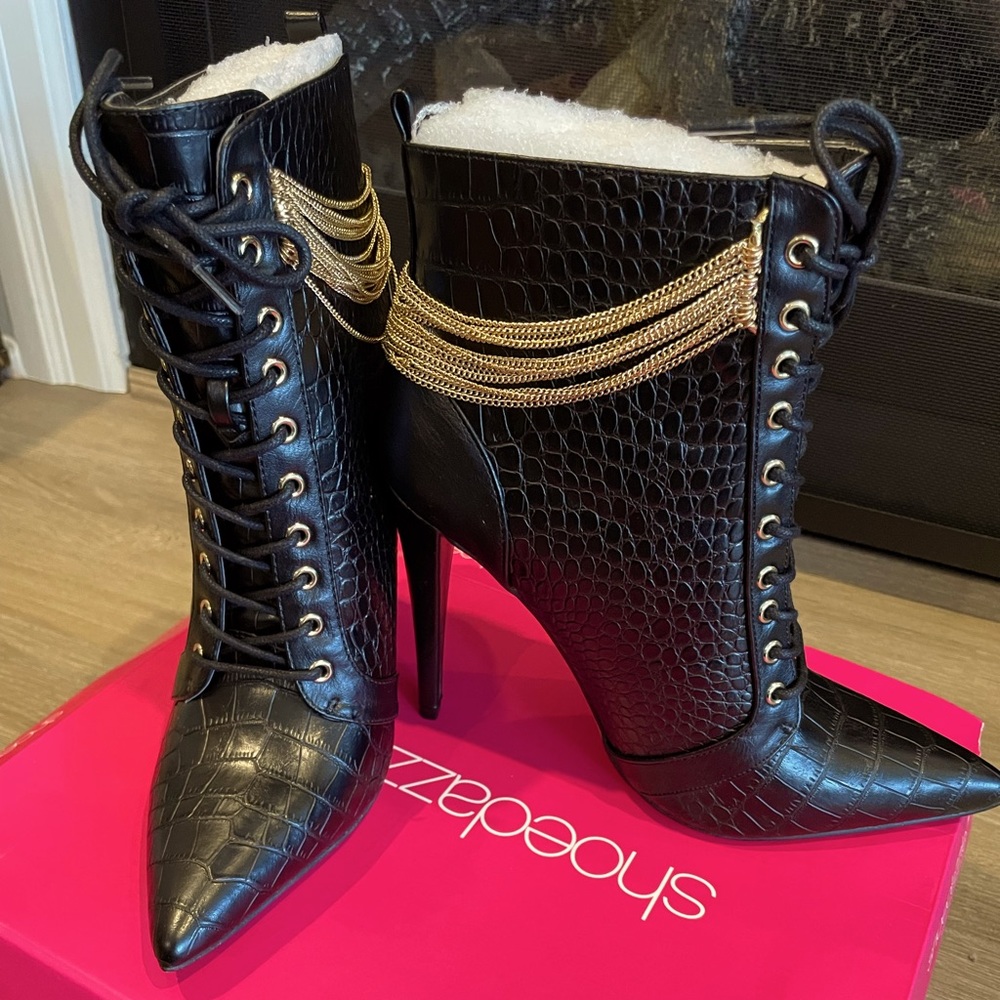 Heeled ankle boots